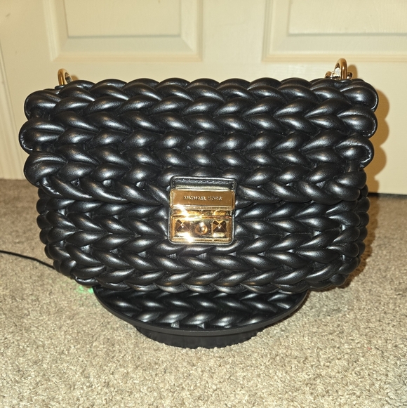 NWT Michael Kors Tribeca Convertible Bag - Picture 5 of 13